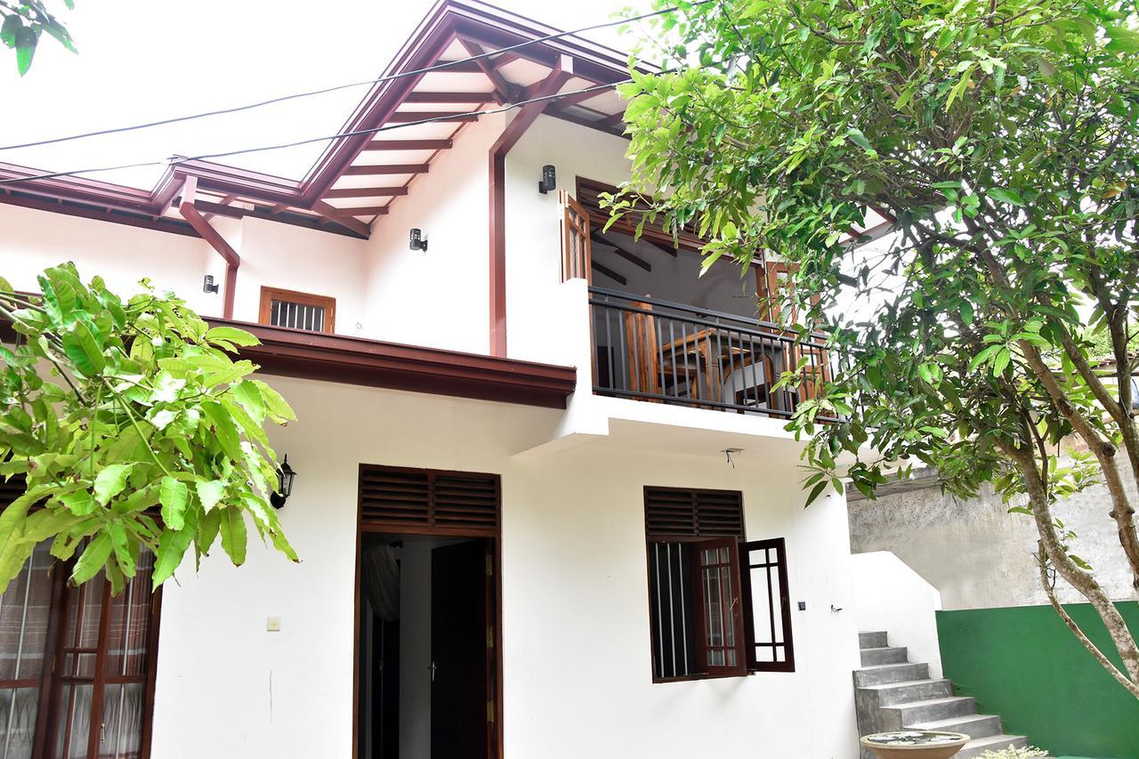 Top Mount Villa Hikkaduwa Buitenkant foto